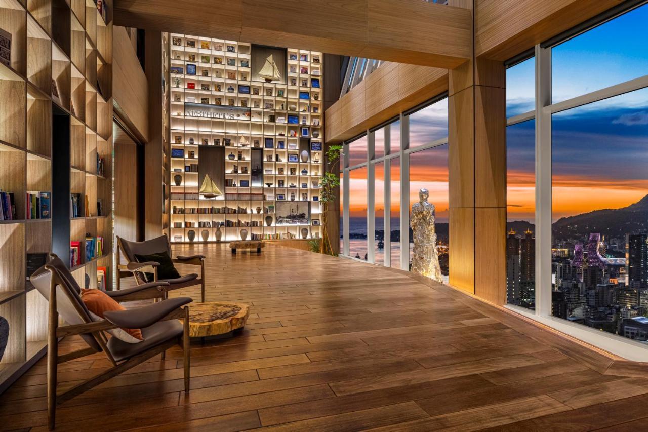 Tai Urban Resort Гаосюн Екстер'єр фото The Library at The Ritz-Carlton, Downtown, Los Angeles